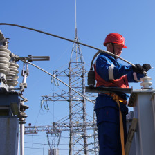 Электромонтер по техническому обслуживанию электростанций и сетей